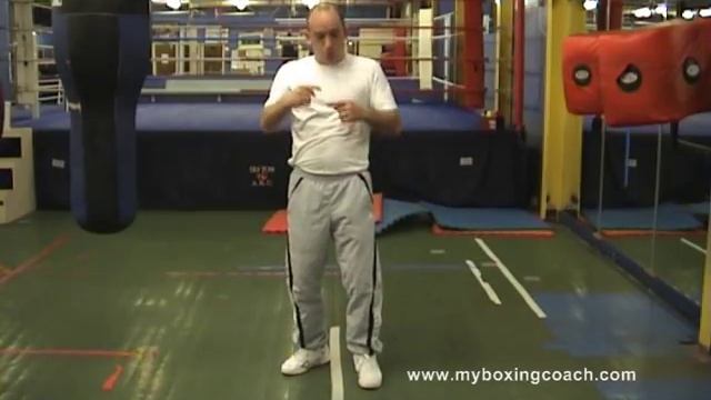 Boxing Techniques - Bobbing and Weaving смотреть онлайн