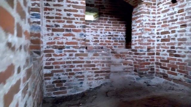 Большое село. Огромная заброшенная колокольня на сельском кладбище в Рязанской глубинке. смотреть онлайн