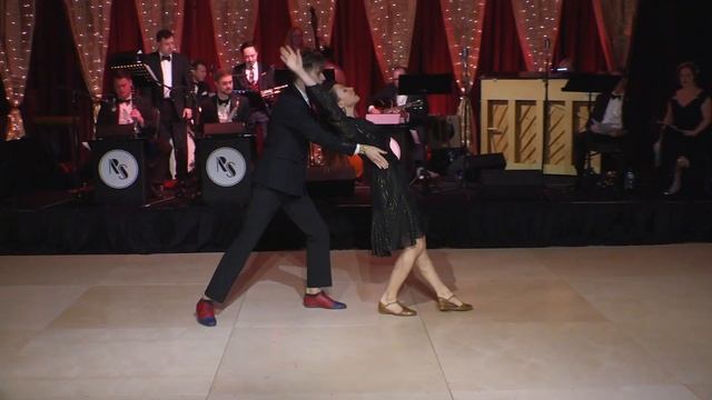 Lindy Focus XVIII: Daniil & Maria "Cross Your Heart" Performance смотреть онлайн