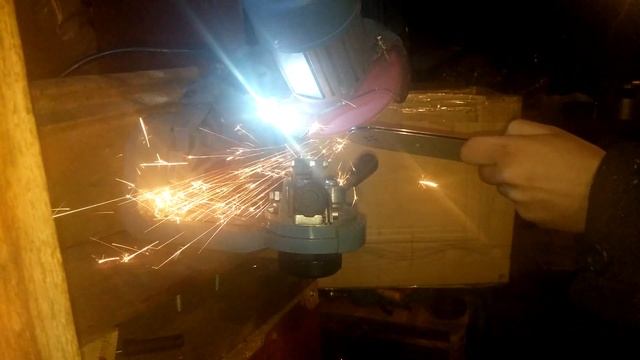 Зачем вместе с цепью точить и шину? Проводим ТО бензопиле. смотреть онлайн