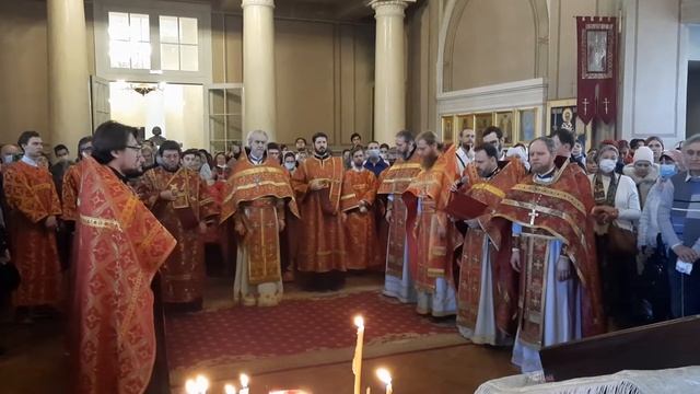 Молитва и величание святой мученице Татиане – фрагмент праздничной службы на престольный праздник смотреть онлайн