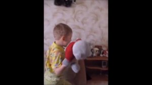 Мой особенный ребенок в 4 года Артём рассказывает стихи. Псевдобульбарная дизартрия. Архивное видео