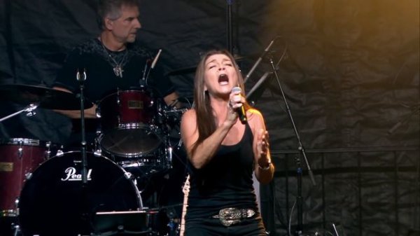 Gretchen Wilson - Barracuda (Heart Cover)