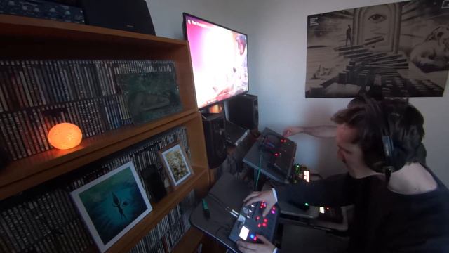 feat. ElijahGroove - Melodic Jam ^ Korg 'vs' Roland смотреть онлайн