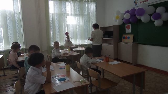 Махметжанова К С КПП Основы Грамоты Звуковой анализ слов Дом, мак Гласные и согласные звуки. смотреть онлайн