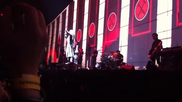 23.04.2011 Roger Waters, The Wall - In the Flesh, часть 2 смотреть онлайн