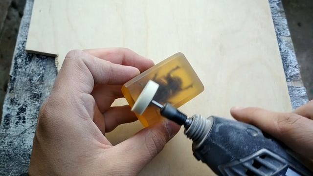 Жук - Носорог в Эпоксидной Смоле ● Настольный Сувенир DIY ● Насекомые в смоле смотреть онлайн