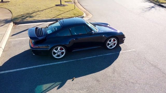 Porsche 993 Turbo drone fly around смотреть онлайн