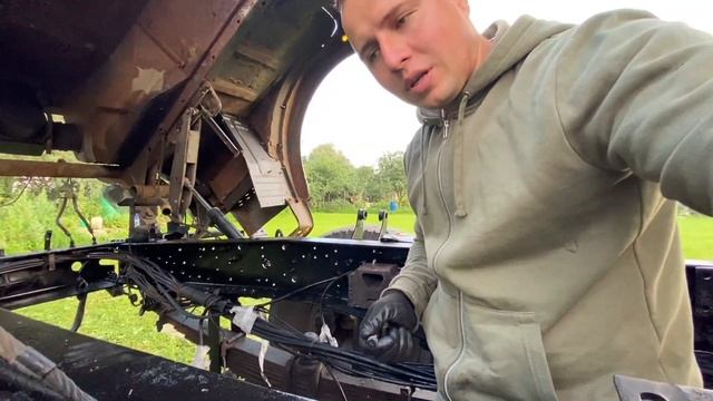 МАЗ 5551 2007 года, замена двигателя Д 260 на ЯМЗ 236 часть 1 (стыковка) смотреть онлайн