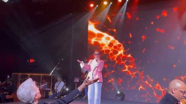 What Does KFC add to Their Chicken That Affects Me Like This? смотреть онлайн