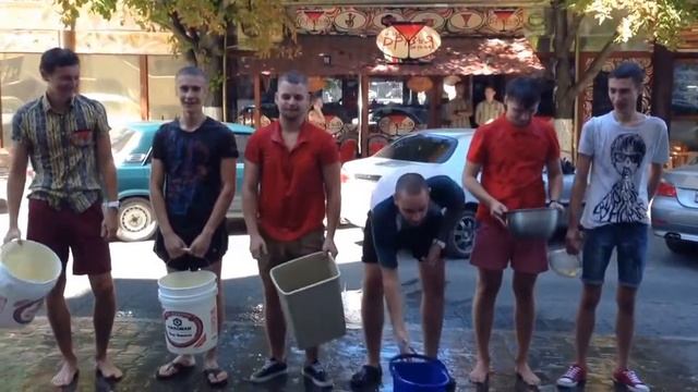 Найс Бар "Друзья". Вызов принят. смотреть онлайн