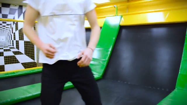 КАК СДЕЛАТЬ САЛЬТО НАЗАД ЗА 60 МИНУТ | SAM смотреть онлайн