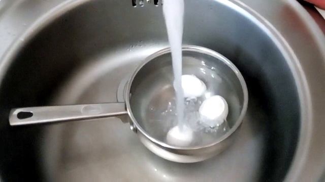 Как отварить яйца вкрутую? смотреть онлайн