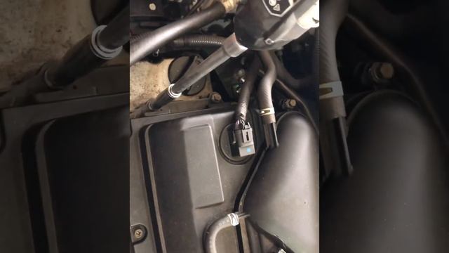 Nissan Micra K12 Spark Plugs Replacement смотреть онлайн