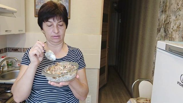 Пока все спят я готовлю клафути смотреть онлайн