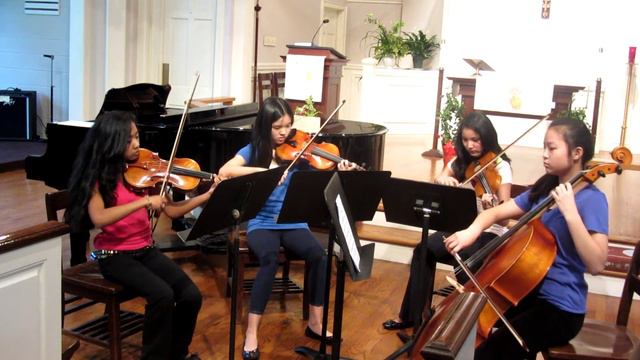 Minuet and trio by Mozart смотреть онлайн