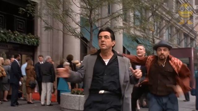 Младенец на прогулке. А ведь мы были почти богаты. смотреть онлайн