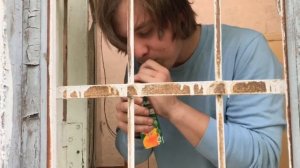 ПСИХБОЛЬНИЦА - ПРИНЕСЛИ ПОДАРКИ ГОЛОДНЫМ ПАЦИЕНТАМ