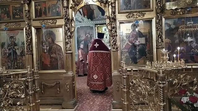 Всенощное бдение под праздник Воздвижения Креста Господня смотреть онлайн