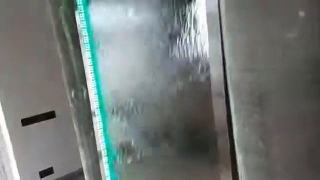 Водопад по стеклу смотреть онлайн