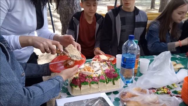 Окончание 9 го класса. Отдых в лесу. смотреть онлайн