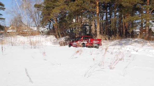 ДЕВУШКИ ГОНЯЮТ НА ДЖИПАХ ПО OFF-ROAD "ДЖИП-СПРИНТ" смотреть онлайн
