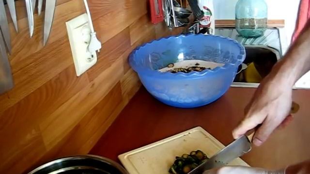 Мед из сосновых шишек смотреть онлайн