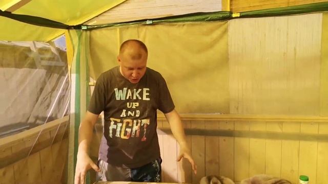 Карась тушеный в собственном соку на углях смотреть онлайн