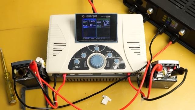 Ремонт аккумуляторов от квадрокоптеров DJI Mavic Pro и DJI Mavic Pro Platinum смотреть онлайн