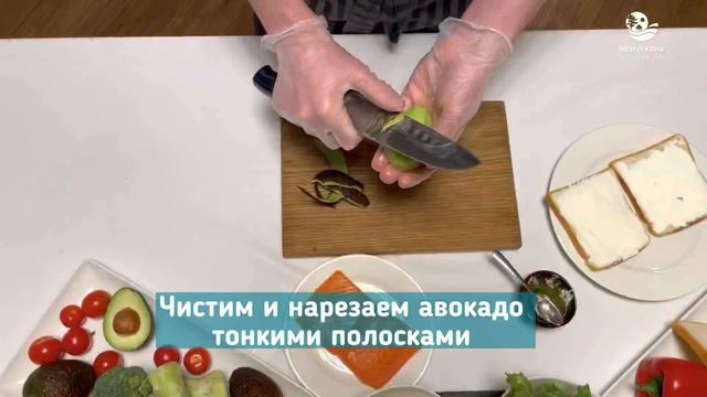 Сэндвич с лососем. Детский кулинарный мини-мастер-класс от загородного клуба «Жемчужина» смотреть онлайн