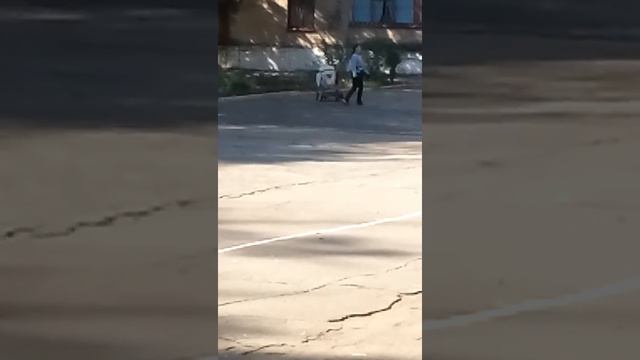 Тётя Марина жжёт на день здоровья! смотреть онлайн