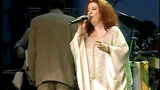 Teu jeito de sorrir - Beth Carvalho - A madrinha do samba (Ao vivo) convida смотреть онлайн