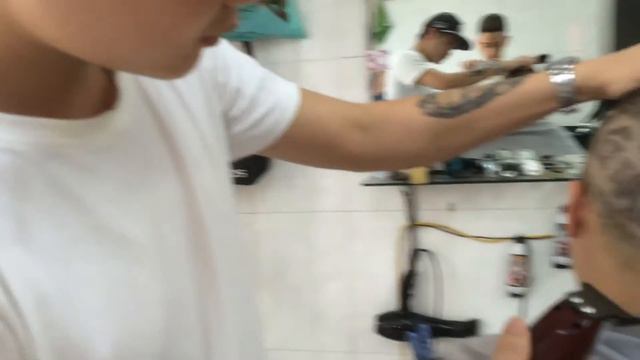 Tattoo POLE BARBERSHOP TƯỜNG BARBER смотреть онлайн