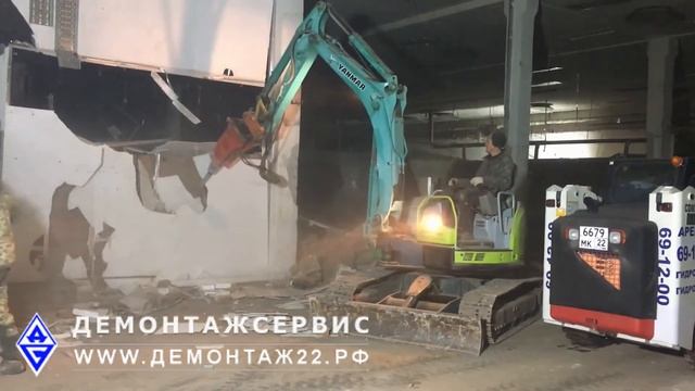 Гидромолот на маленьком гусеничном экскаваторе в Барнауле смотреть онлайн