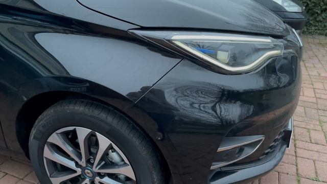 Renault Zoe ZE50 pre-conditioning app test смотреть онлайн