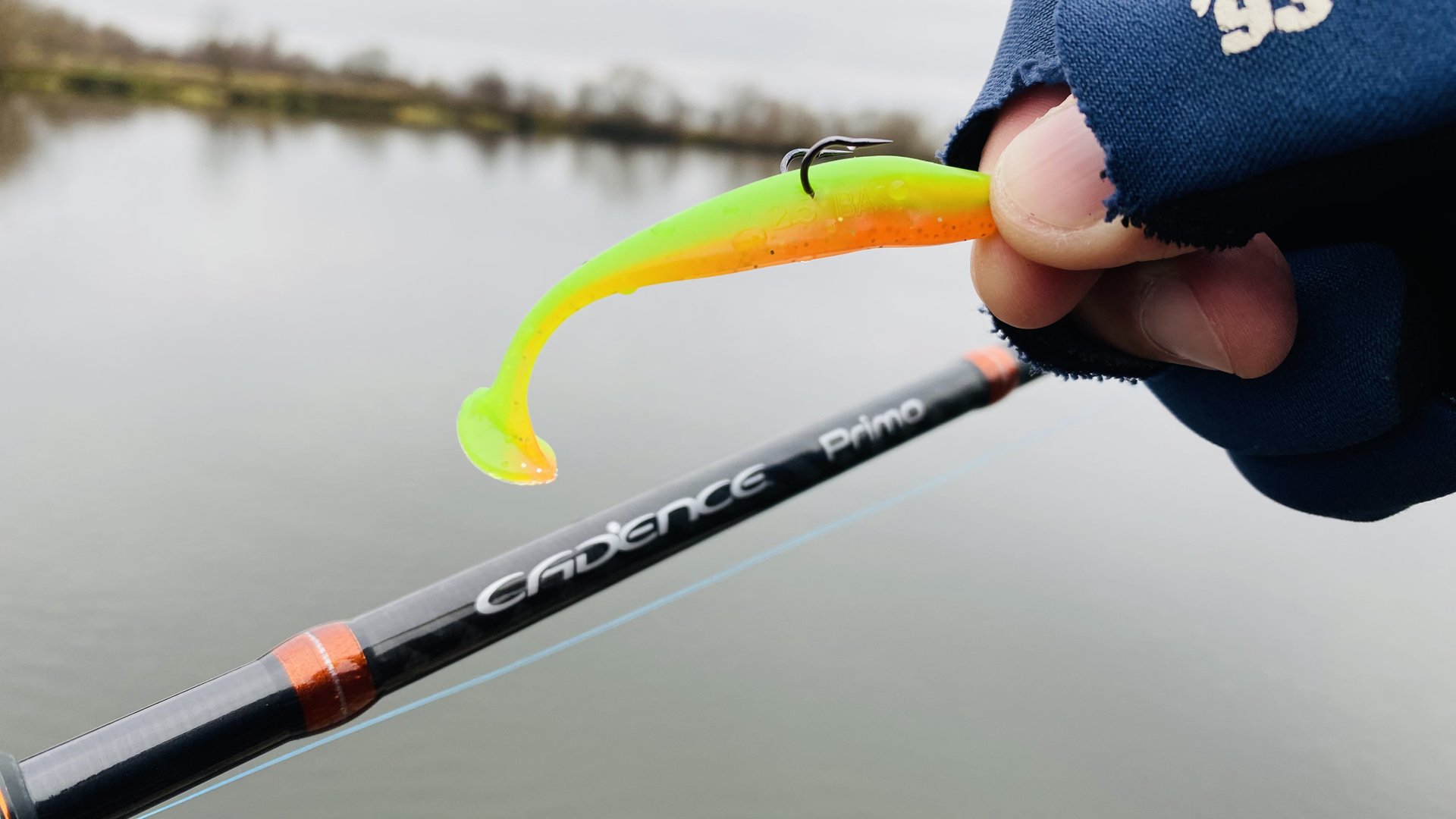 ЭТА ПРИМАНКА не оставит БЕЗ УЛОВА Рыбалка на спиннинг в ноябре 2023 смотреть онлайн