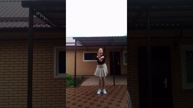 1 часть, 1 тренд. Танец под дождем смотреть онлайн
