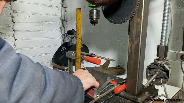 приспособление под сверло для долбежки квадратных отверствий смотреть онлайн