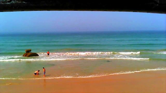 Playa "Zahara De Los Atunes" desde drone смотреть онлайн