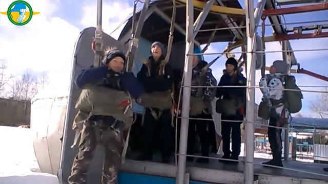 Прыжки с тренажера Ил 76 смотреть онлайн