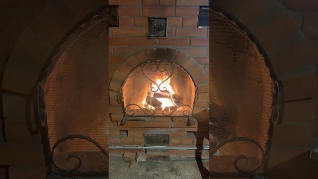 Деревенский вайб #деревня #вайб #камин #огонь #зима смотреть онлайн