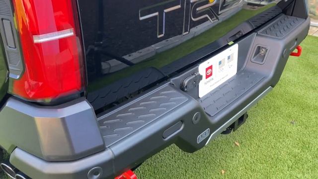 Check Out This! New 2024 Toyota Tacoma TRD PRO, TrailHunter in Black смотреть онлайн