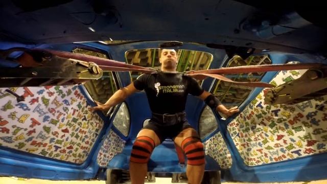 Maurizio Piazza Car Walk con Fiat 500 da 350kg GoPro Mandela Forum - Finale Strongman Italia 2015 смотреть онлайн