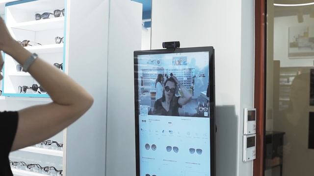 X-ONE | Virtual Mirror for Family Optic (Shopware PWA) смотреть онлайн