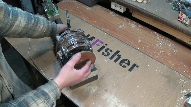 Самодельный токарный станок. Обзор, демонстрация в работе. смотреть онлайн