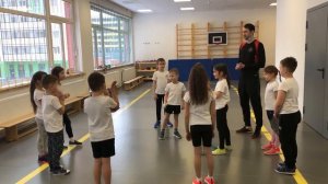 Русская народная подвижная игра - "Бубенцы" с детьми подготовительной группы детского сада