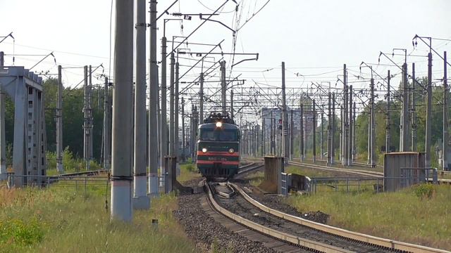ВЛ10-184 с приветливой бригадой следует резервом смотреть онлайн