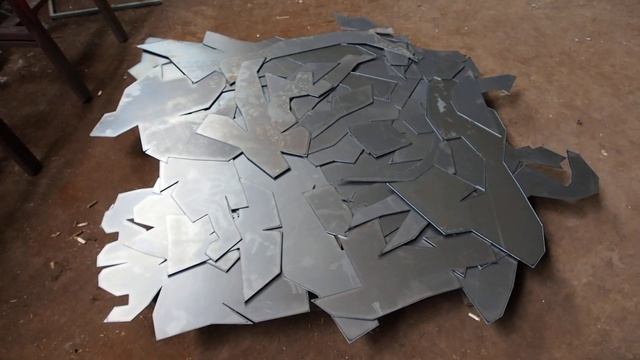 Нарезанные многоугольники из стали Кортен смотреть онлайн