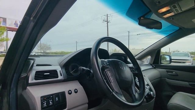 2012 Honda Odyssey VMI Northstar In-Floor Ramp/Kneel Wheelchair Van Conversion automobilitystore.co смотреть онлайн