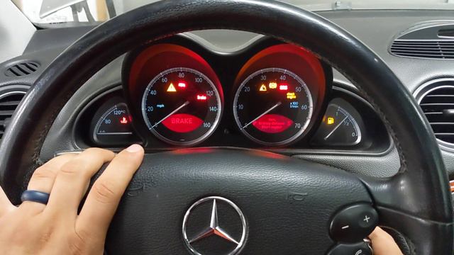 Mercedes-Benz Reduced Brake Effect SL-Class R230 смотреть онлайн